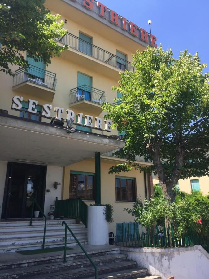 Hotel Sestriere Chianciano Terme Exterior foto